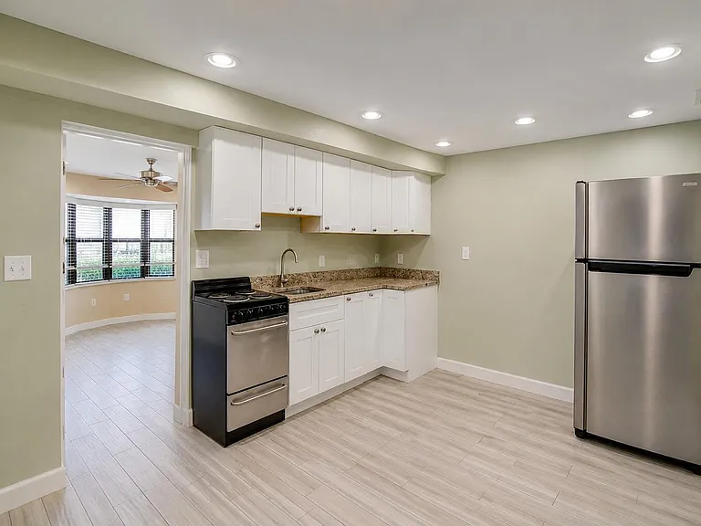 1316 Date Palm Dr #REAR — Photo 4