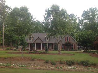 125 Red Oak Ln, Pine Mountain, GA 31822