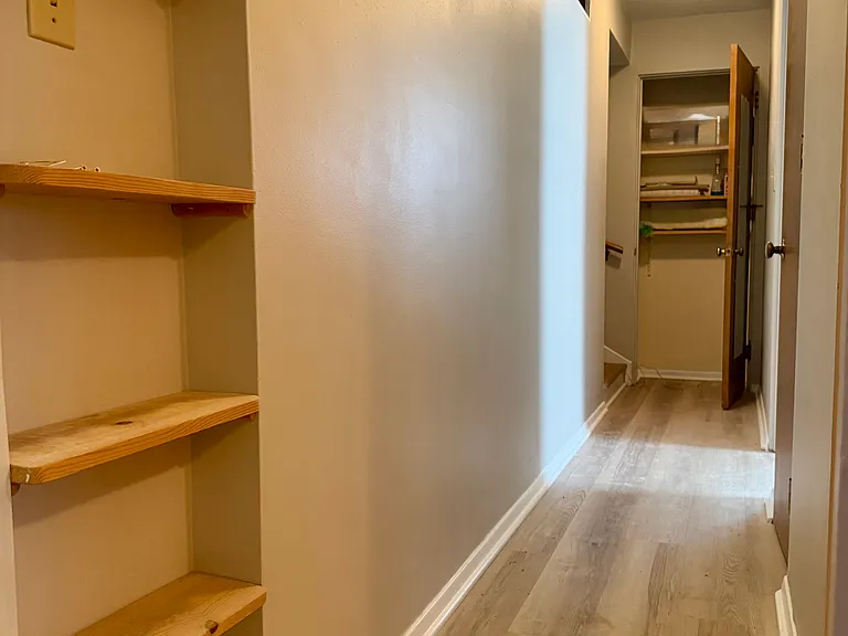 503 Hessel Blvd — Photo 40