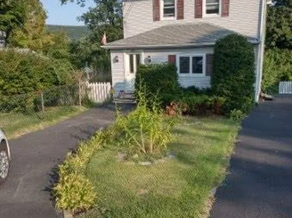 108 Montgomery Rd, Fort Montgomery, NY 10922