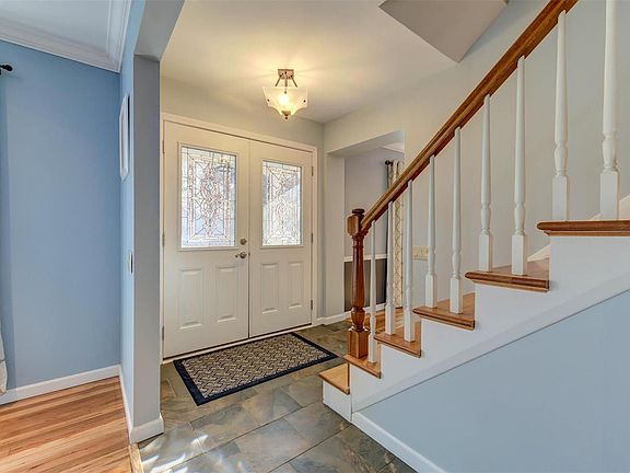 5th image of 701 Deauville Ct