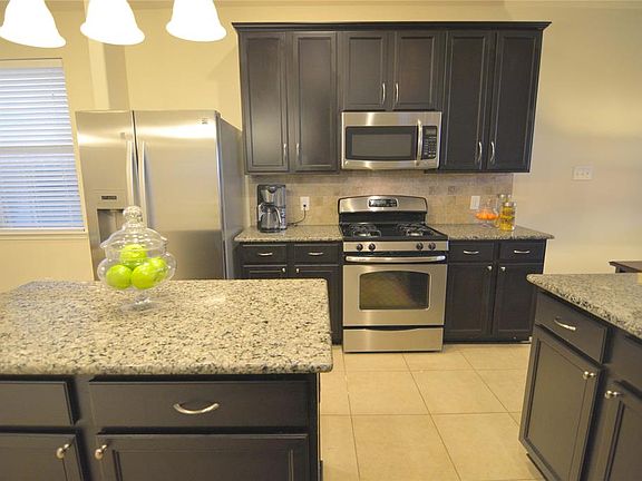 4th image of 21166 Sierra Bend Dr