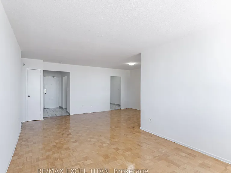 1385 Midland Ave #611 — Photo 5