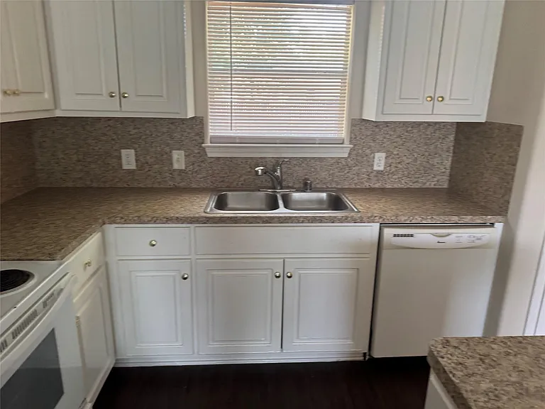 16310 Long Valley Ct — Photo 11