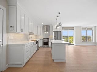 11 Oak Grove Ter #303, Quincy, MA 02169