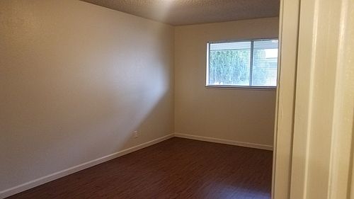 5th image of 375 Northgate Dr