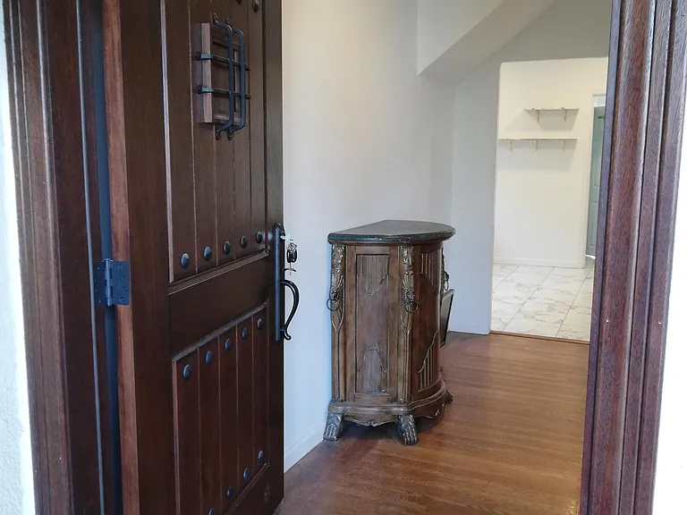 615 Cleveland St #1 — Photo 3