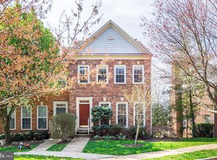 28 Arell Ct, Alexandria, VA 22304