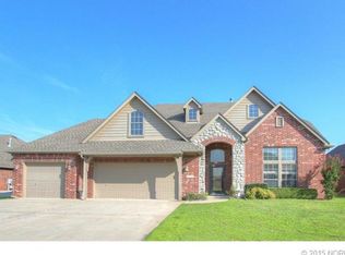 4202 W Kent Ct, Broken Arrow, OK 74012