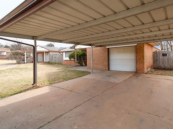 2nd image of 3408 Eastwood Cir