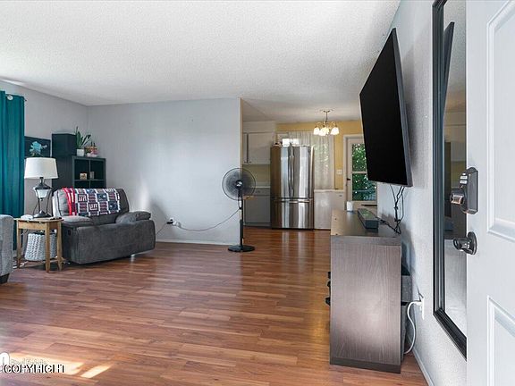 2nd image of 127 E Auklet Ave