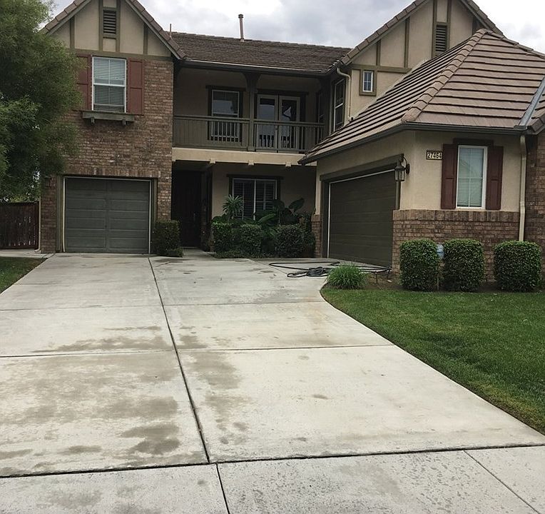1st image of 27464 Murrieta Oaks Ave