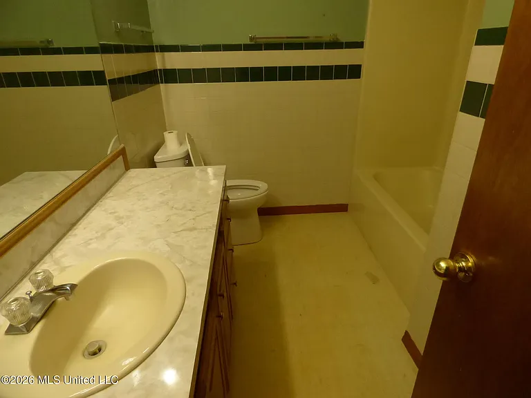 606 Lakeview Ave — Photo 6