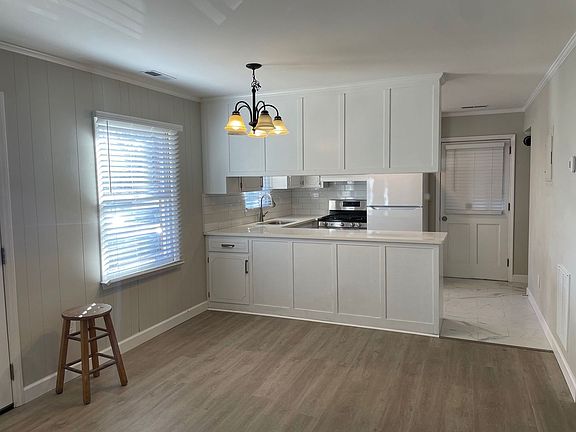 3rd image of 503A & B Hamlin St #503-A