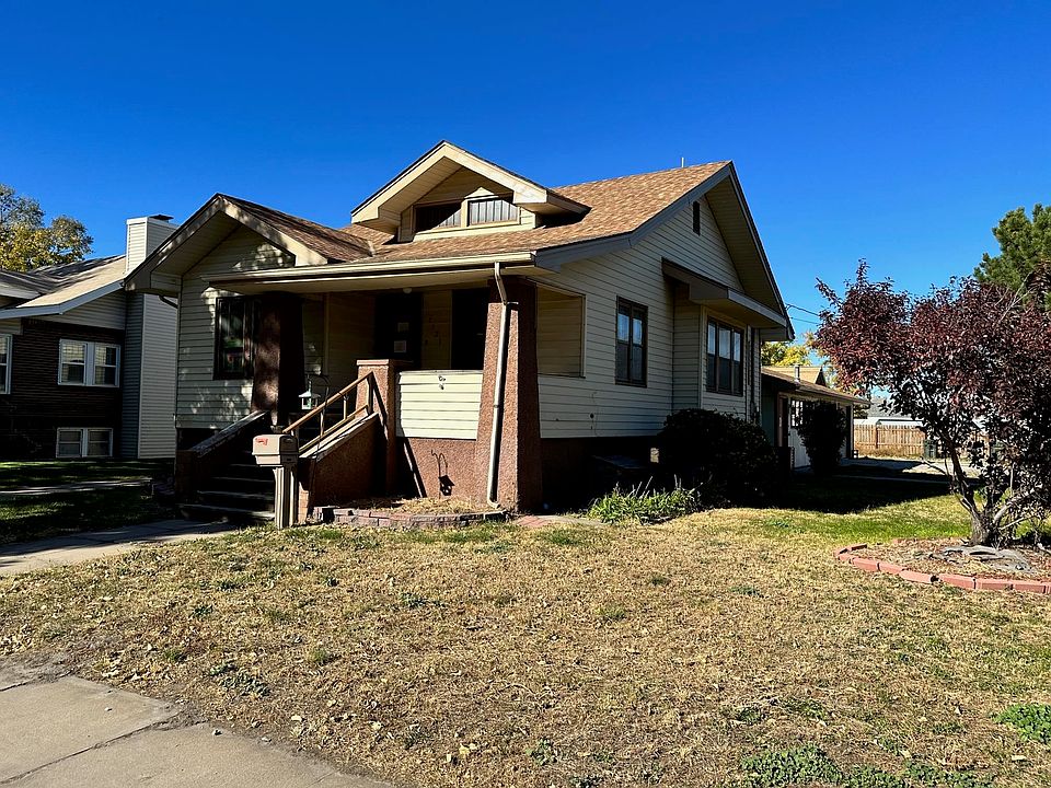 1st image of 1121 E 4th