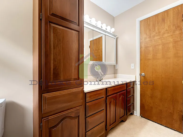 1244 Katrina Dr SE — Photo 21