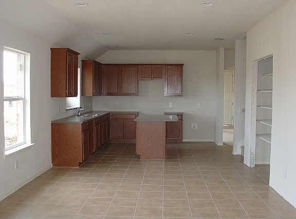 5th image of 8537 Tribute Ln