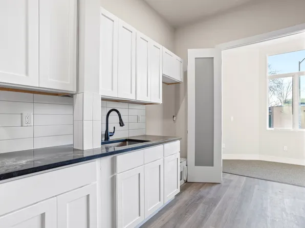 763 Park Avenue image 1 of 23