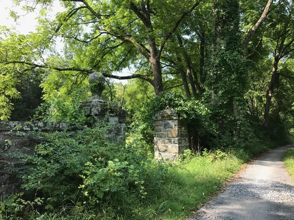 (undisclosed Address), Staatsburg, NY 12580