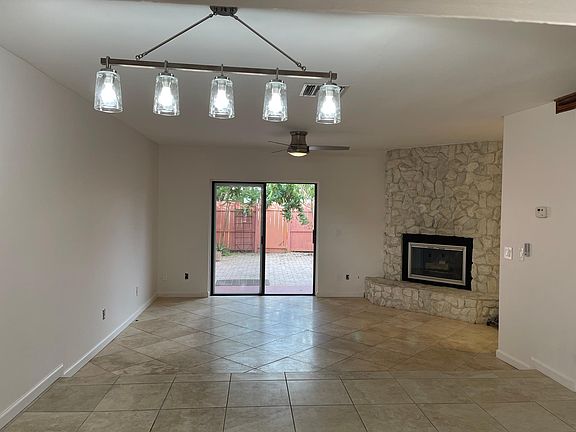 3rd image of 708 Sea Palm Ln