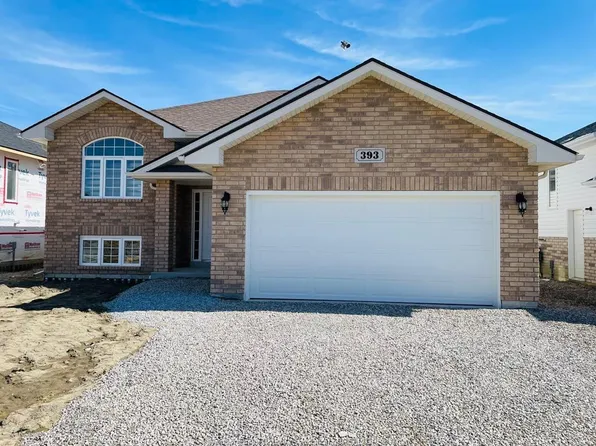 393 Mulberry Ln, Windsor, ON N8L 1A9
