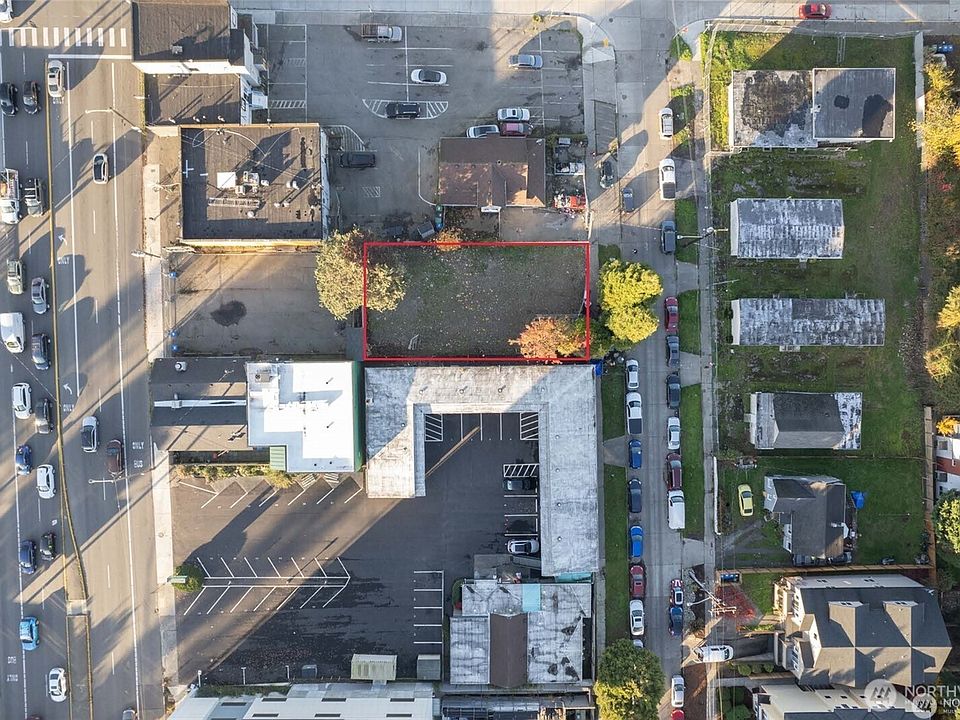 1st image of 8849 Nesbit Avenue N