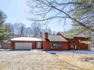 3 Heather Ridge Rd, Averill Park, NY 12018