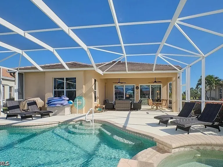 16320 Willowcrest Way — Photo 7