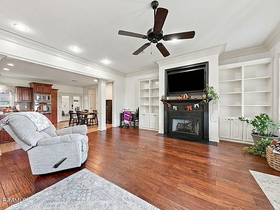 4th image of 2052 Morgan Rd