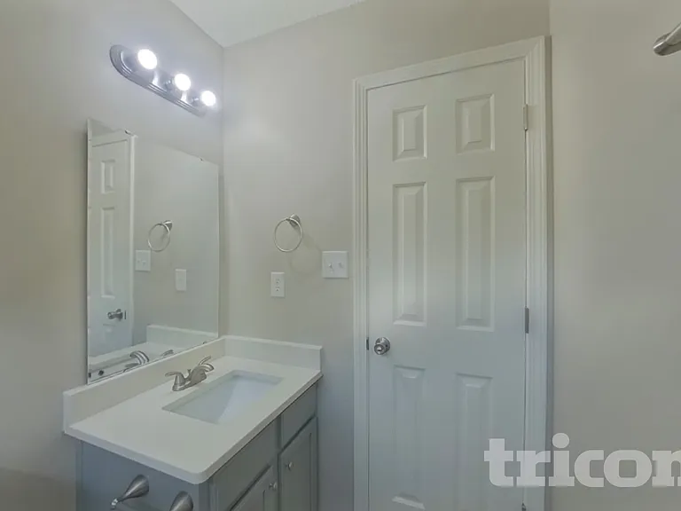 6951 Silver Garden Ln — Photo 15