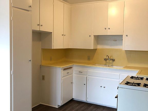 4th image of 2987 Luna Dr