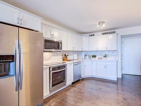 4th image of 1020 Meridian Ave APT 510