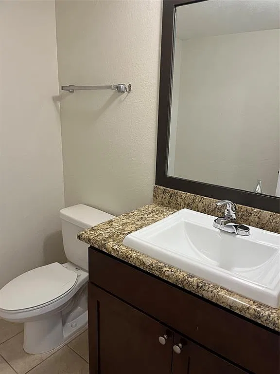 2 bed, 1.5 bath, 970 sqft, $1,450 — Photo 4