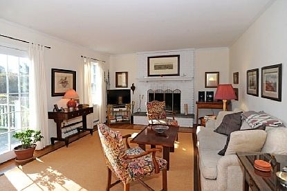 3rd image of 72 Anns Ln