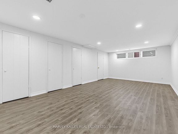 2nd image of 16 Terrydale Dr #Basement