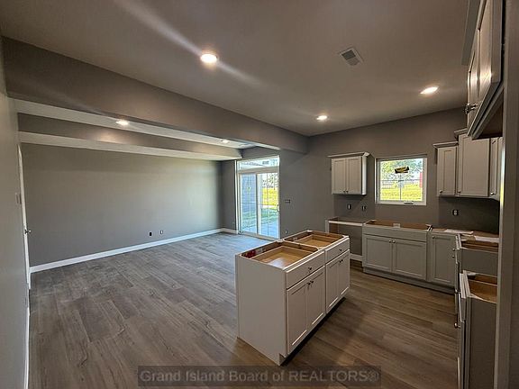 5th image of 813 Nebraska Ave