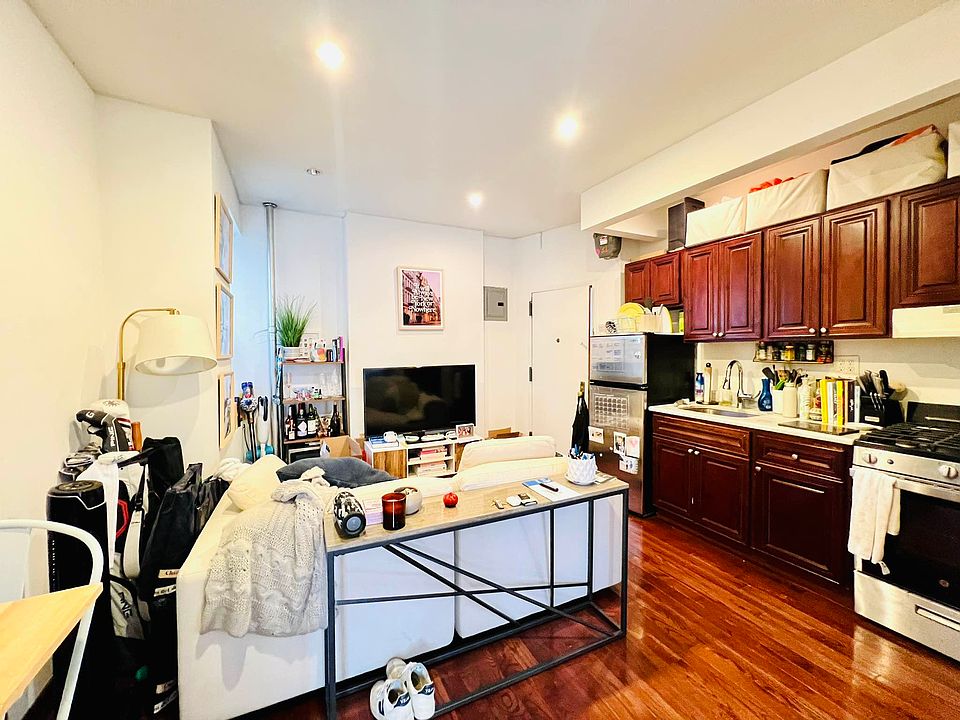 1st image of 185 Mulberry St APT 8