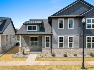 2816 Elm Tree Hl, Green Bay, WI 54313