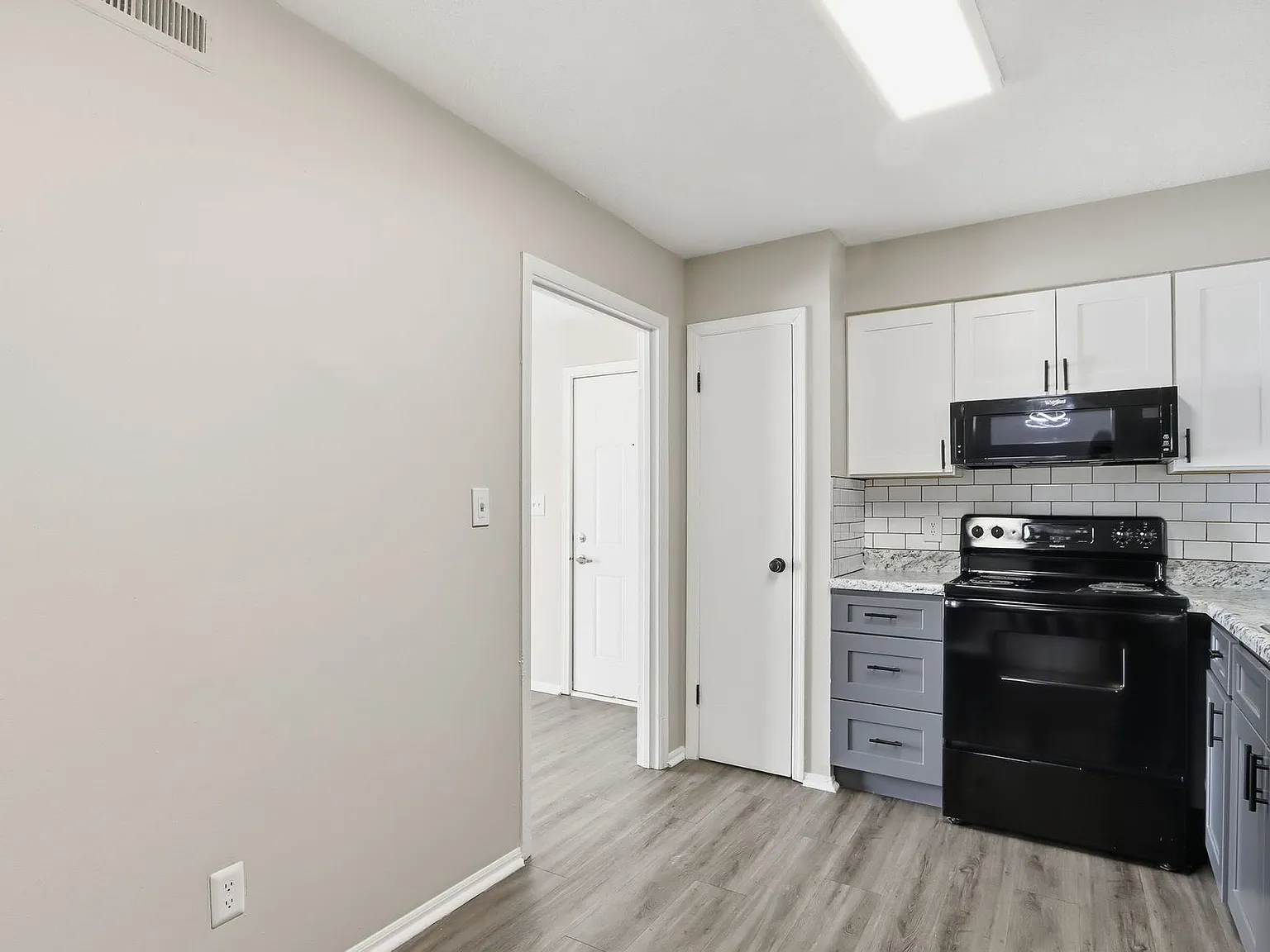 The Eclipse Apartment Homes — Photo 4