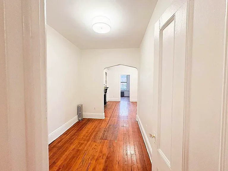 635 Leonard St #3 — Photo 7