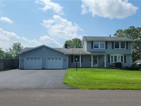 4935 Merrill Dr, Liverpool, NY 13088