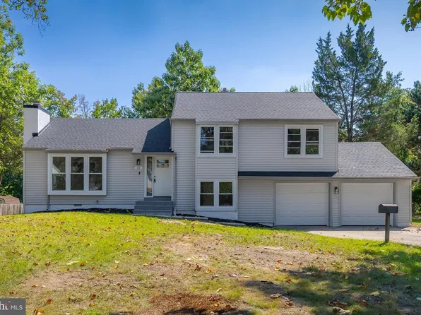 31 Quince Ct, Mount Laurel, NJ 08054