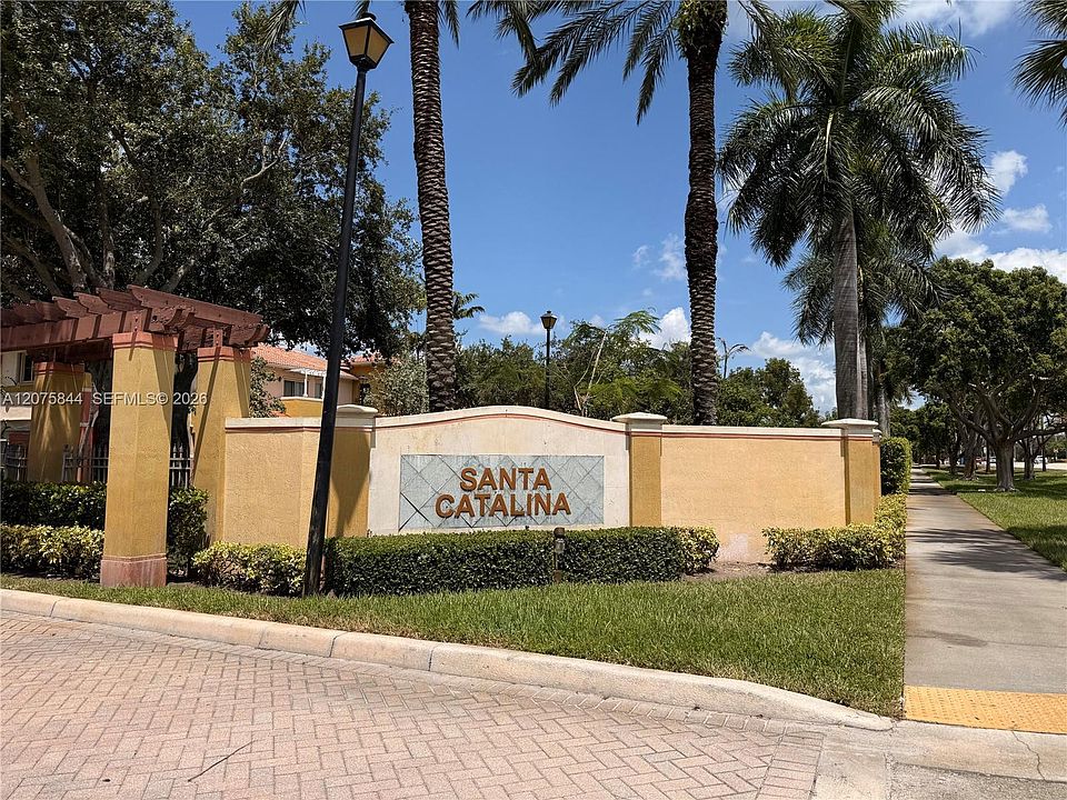 1st image of 102 S Santa Catalina Cir #102