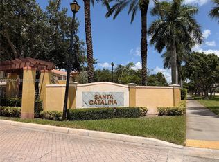 102 S Santa Catalina Cir #102, Pompano Beach, FL 33068