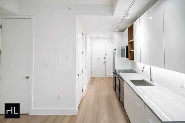 Rented by Highline Residential | media 151
