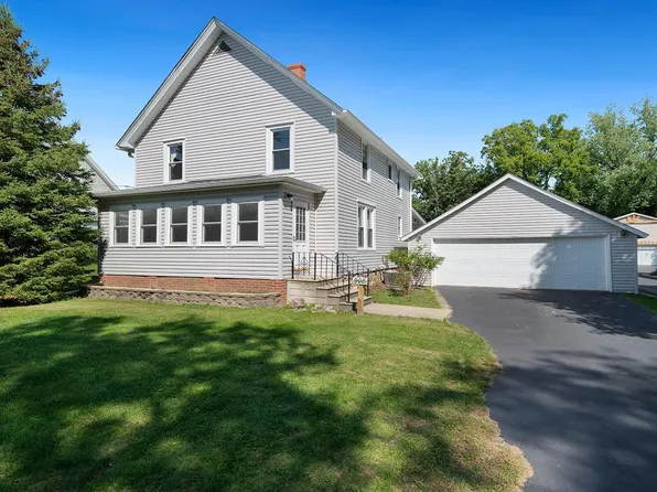 908 Madison St, Oregon, IL 61061