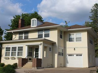 151 Lovejoy Ave, Waterloo, IA 50701