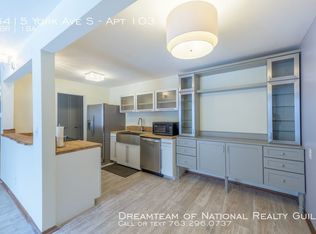 6415 York Ave S APT 103, Edina, MN 55435