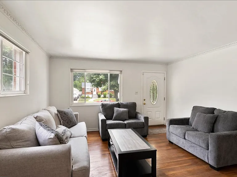 1300 Schuylkill Rd — Photo 4