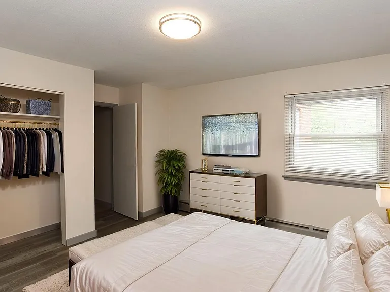 50A2 Bingham St #2 — Photo 6